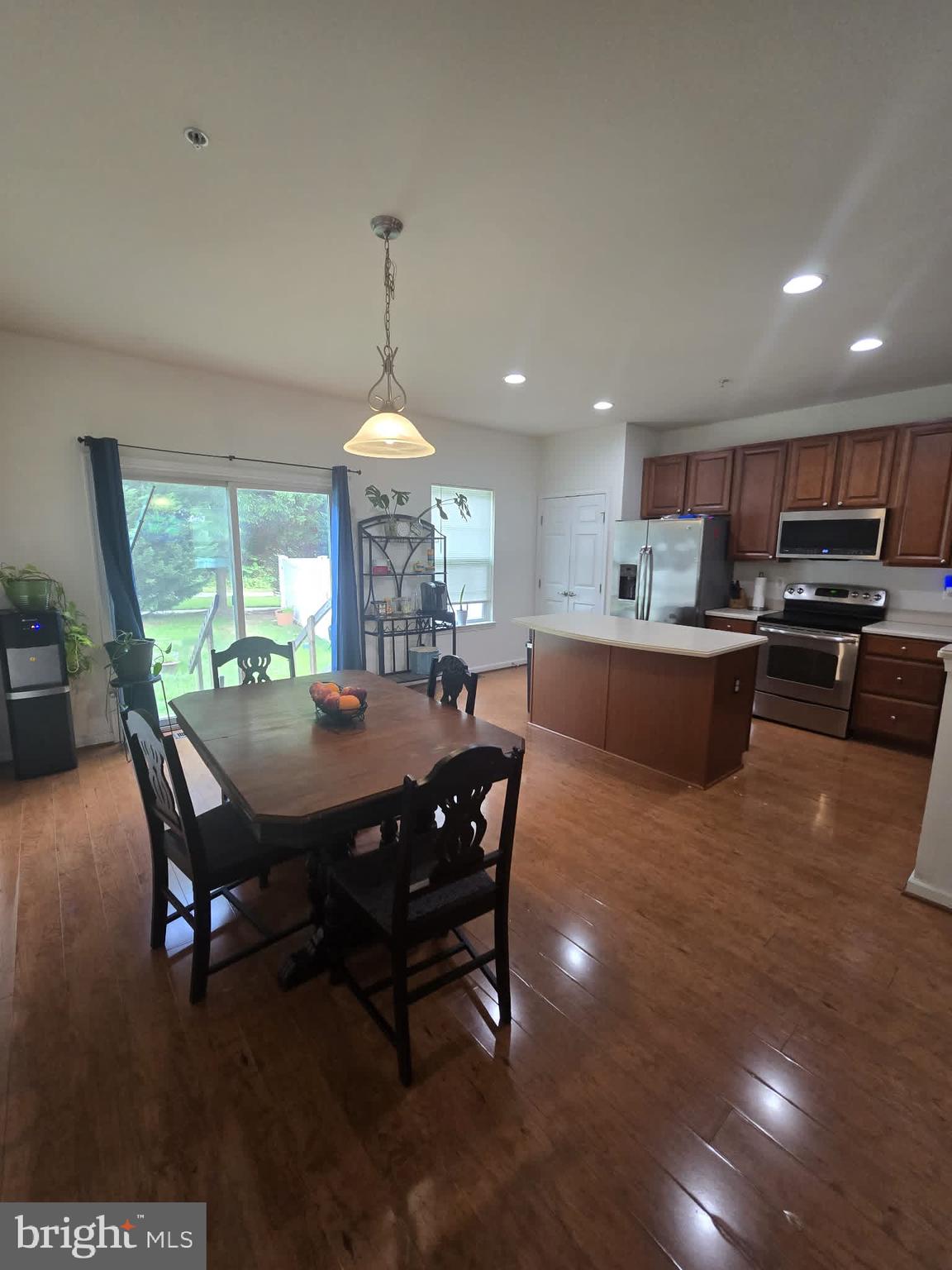 225 STAYSAIL DRIVE