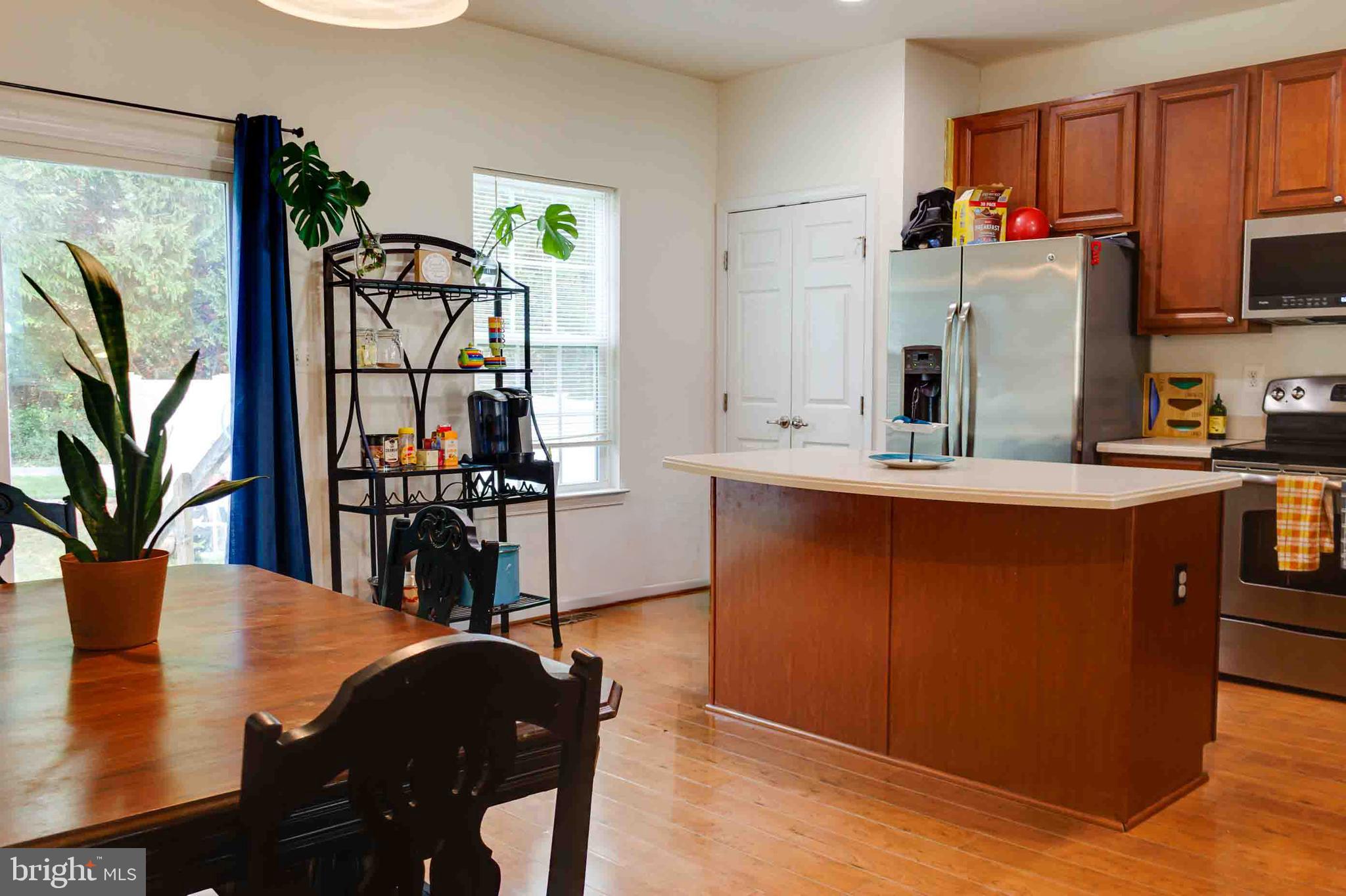 225 STAYSAIL DRIVE