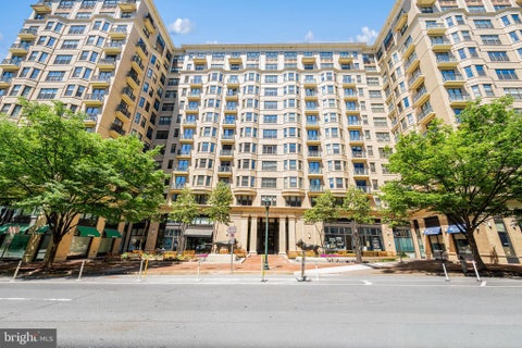 Condo For Rent - 7710 Woodmont Avenue #204<br/> BETHESDA, MD 20814