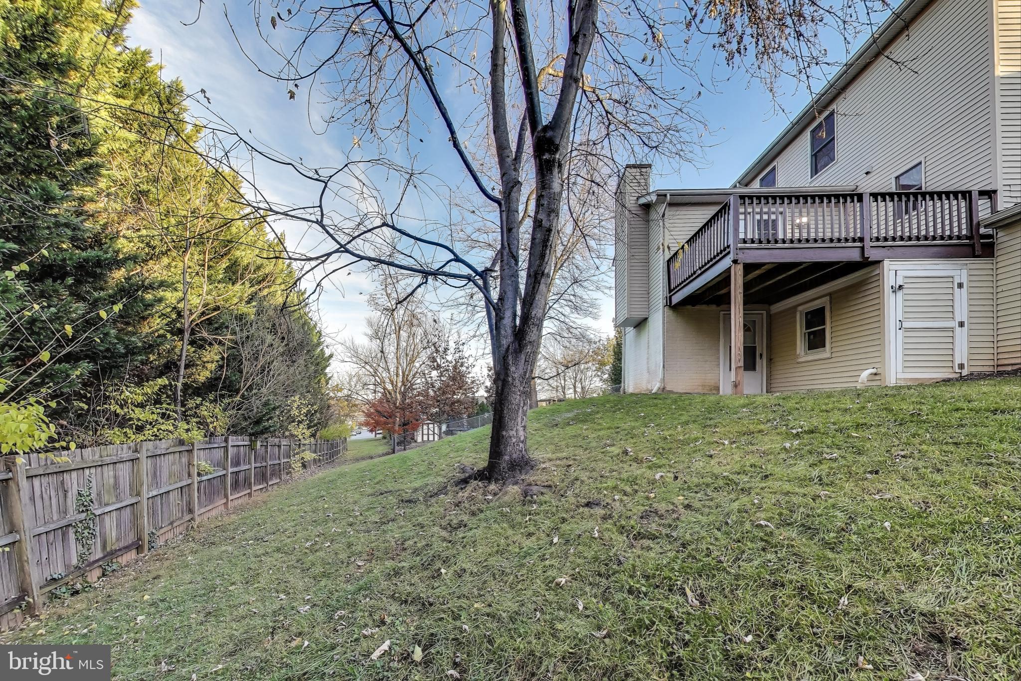 WEST LINDEN HILLS - Residential