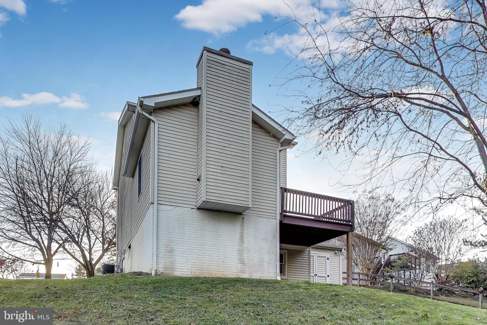 WEST LINDEN HILLS - Residential