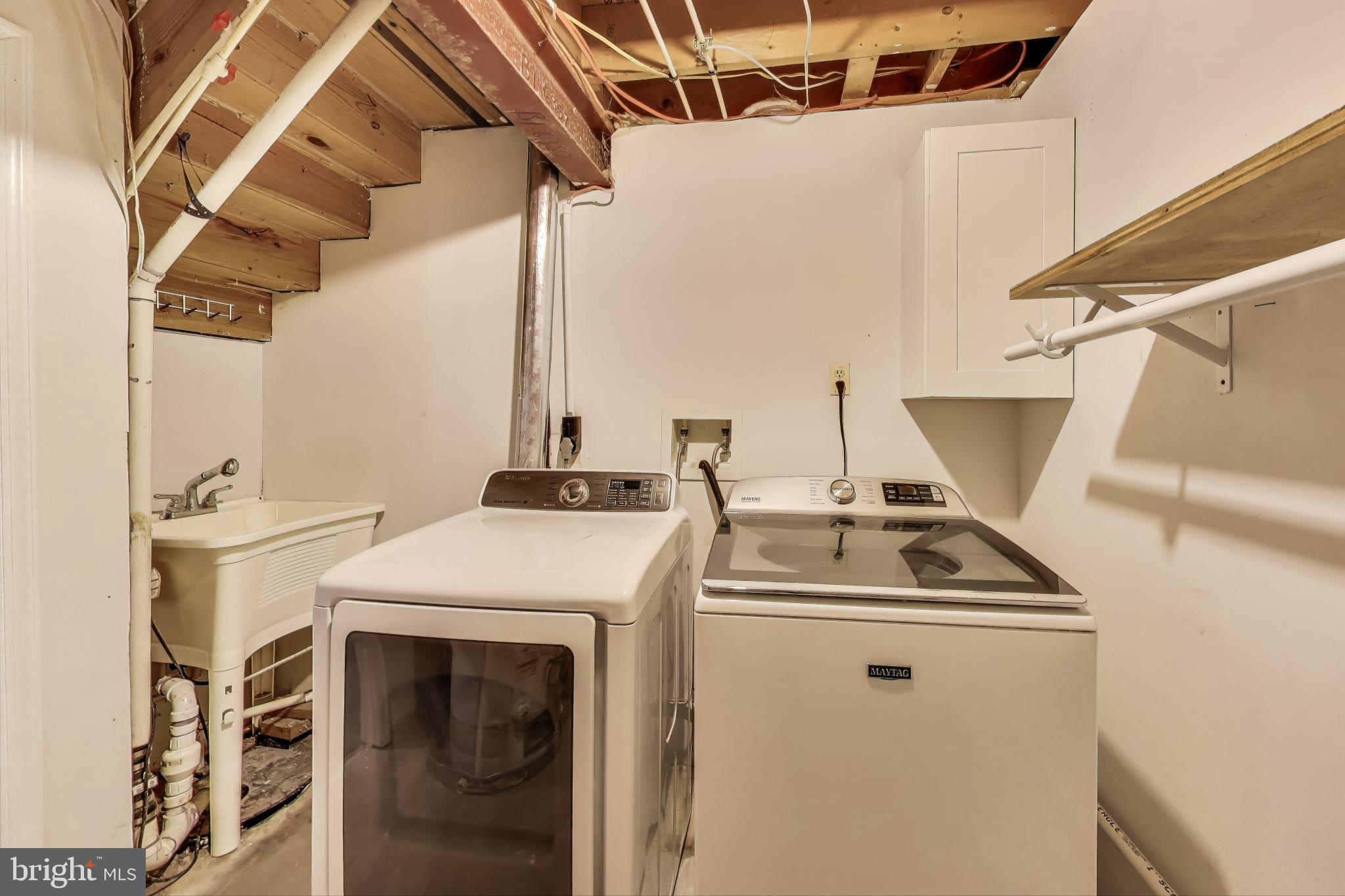 WEST LINDEN HILLS - Residential