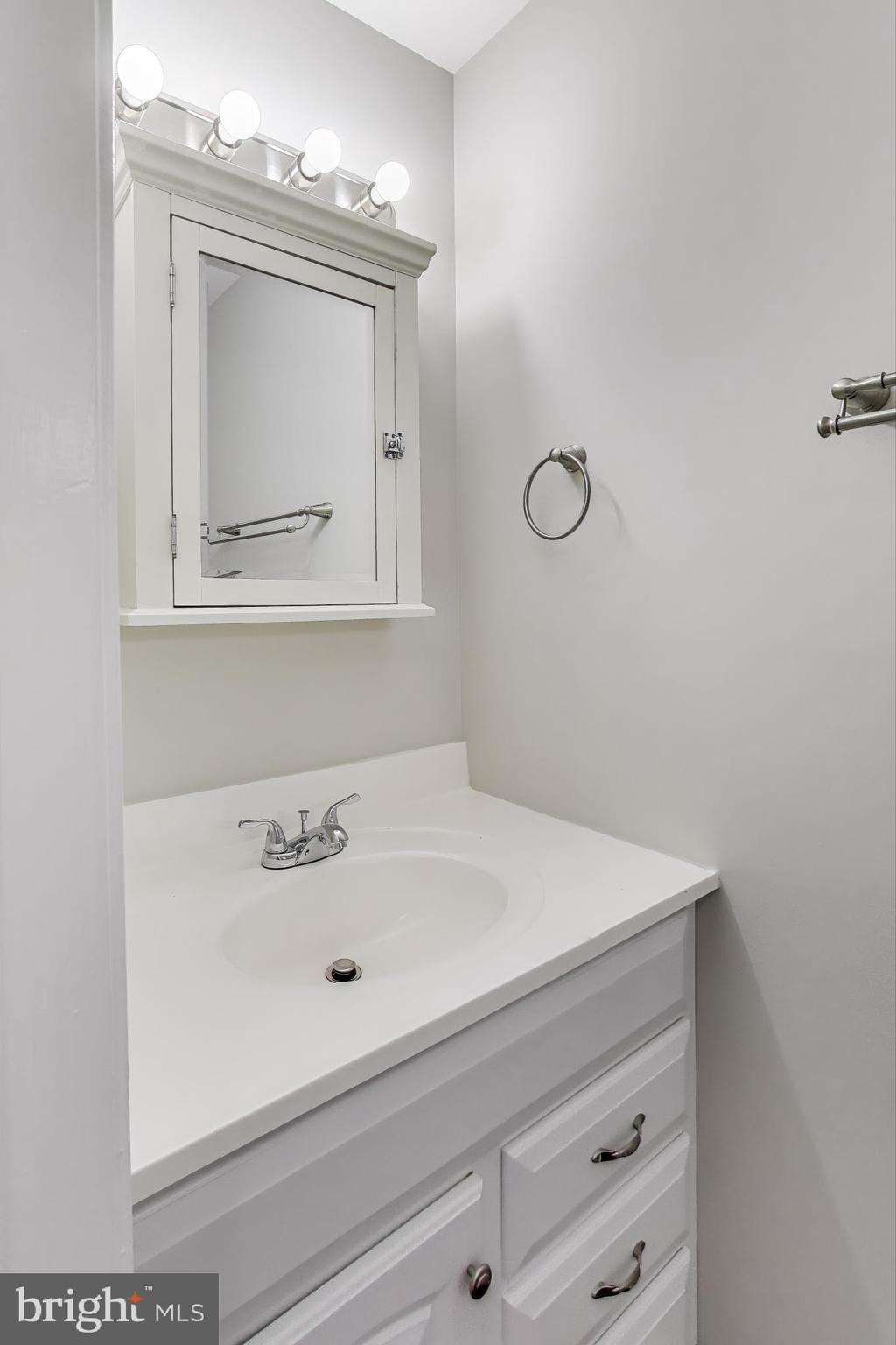 WEST LINDEN HILLS - Residential