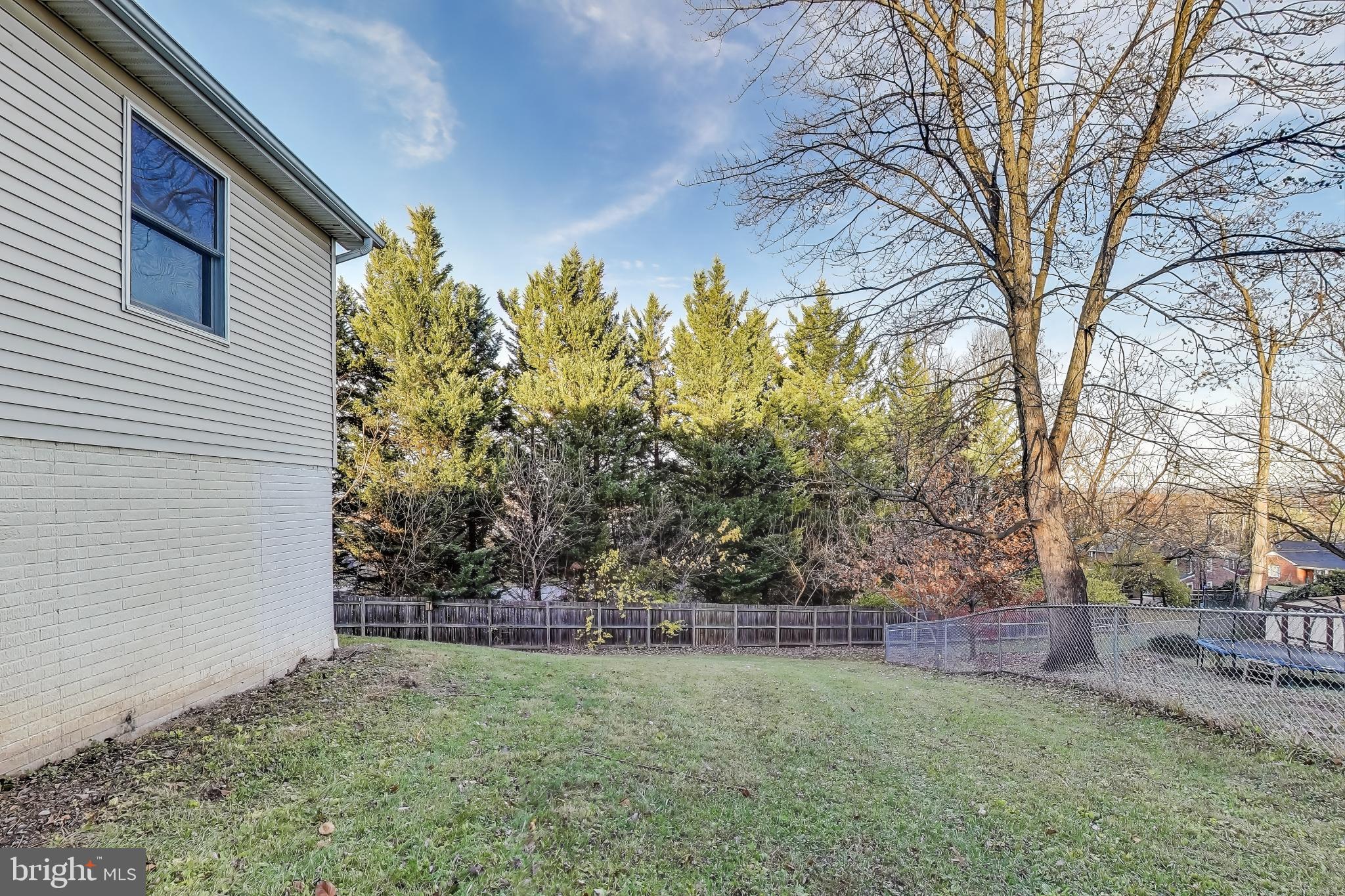 WEST LINDEN HILLS - Residential