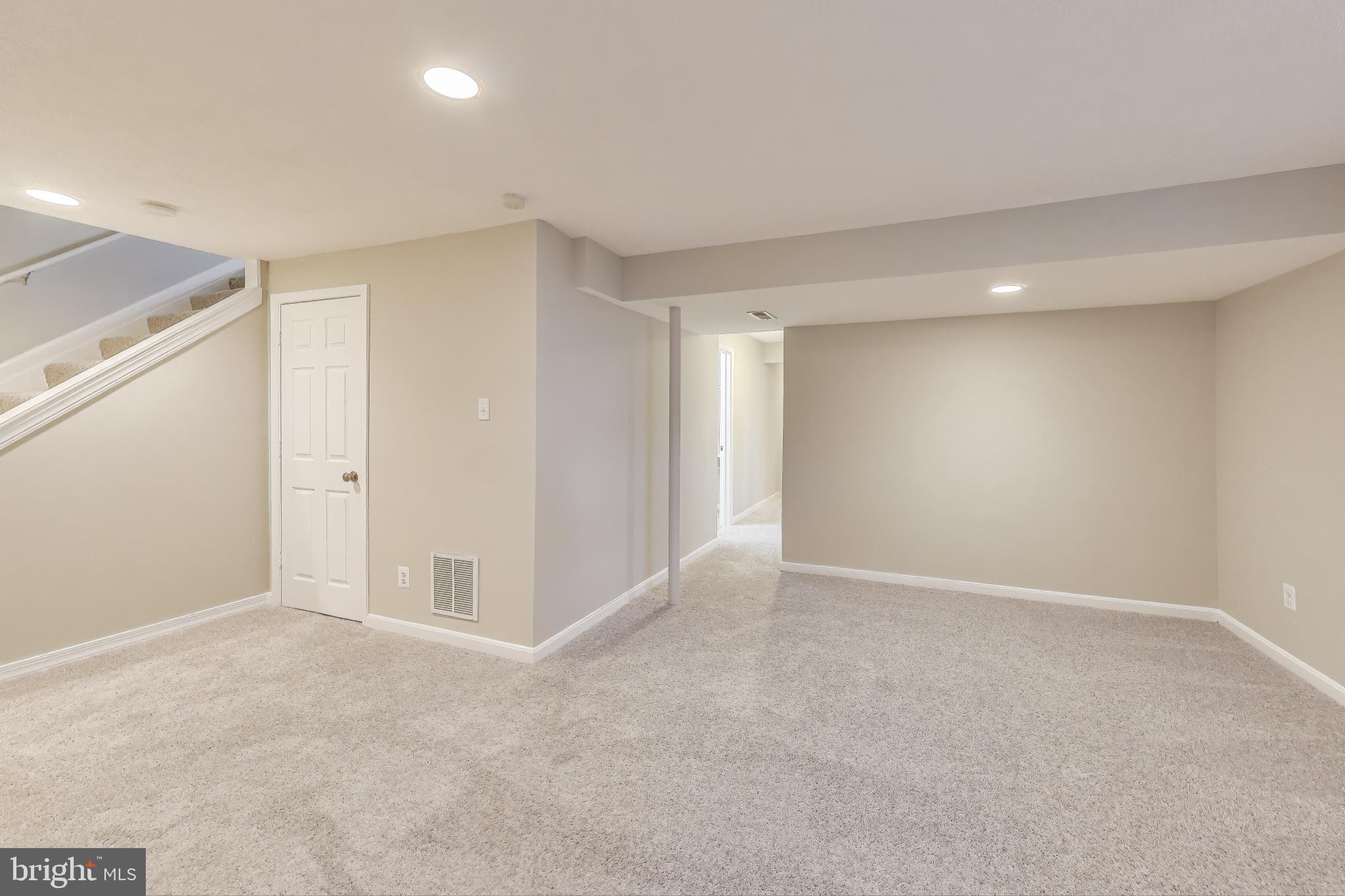 WEST LINDEN HILLS - Residential