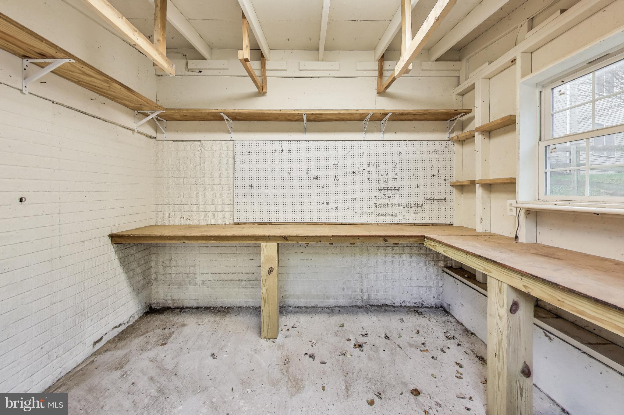 WEST LINDEN HILLS - Residential