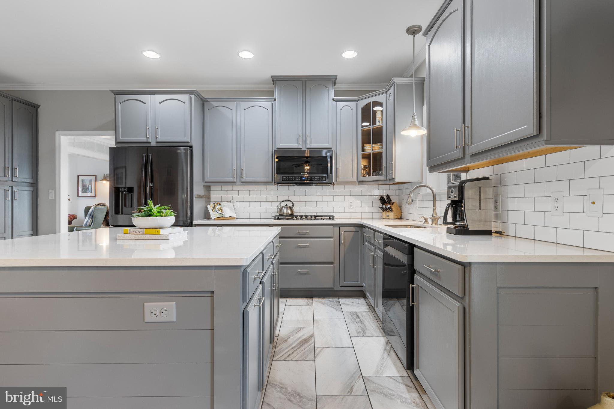 LONDON CROFT - Residential