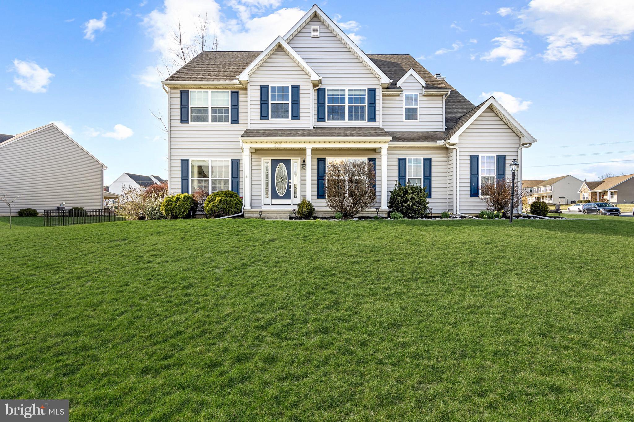 LONDON CROFT - Residential