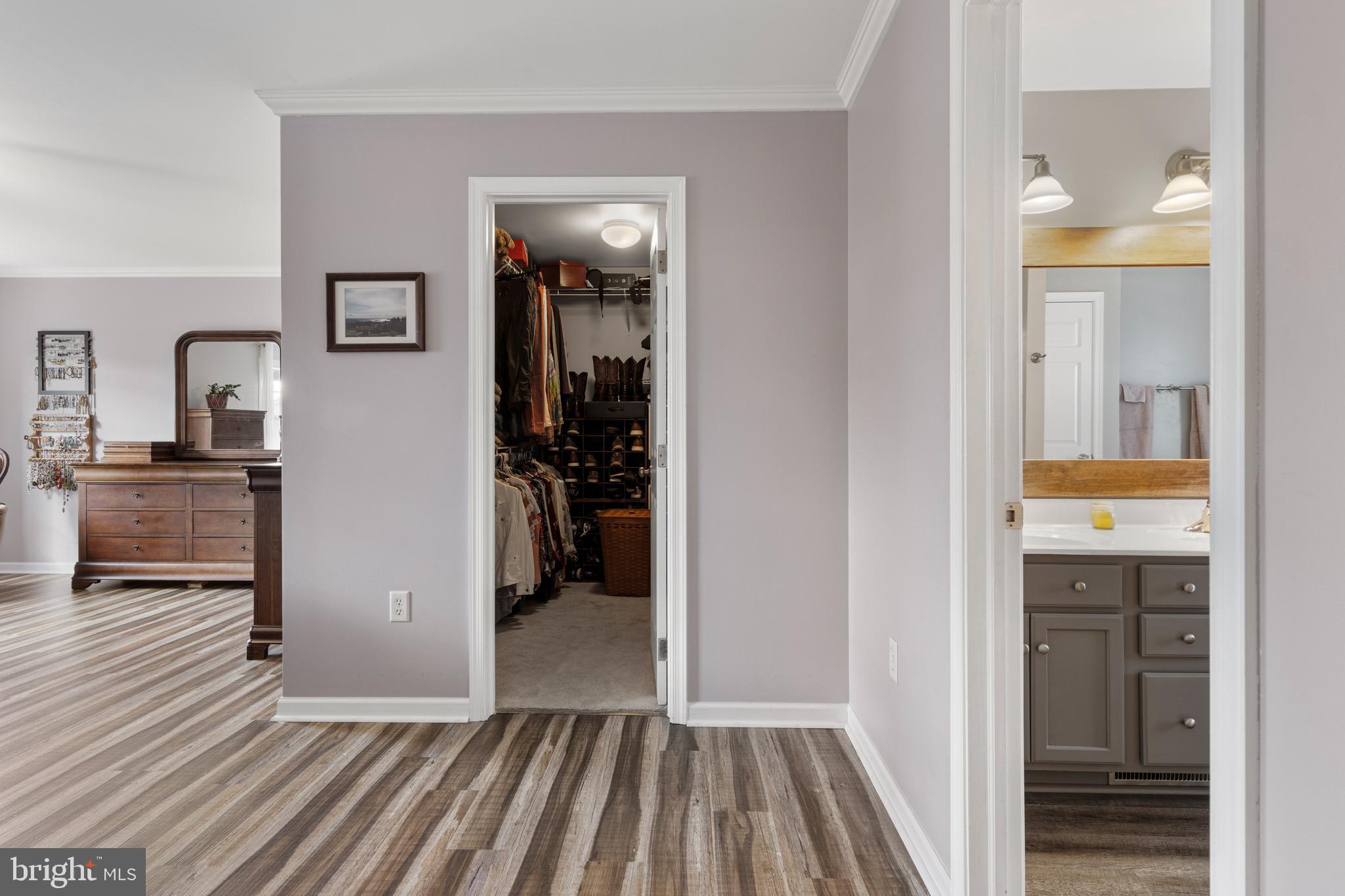 LONDON CROFT - Residential