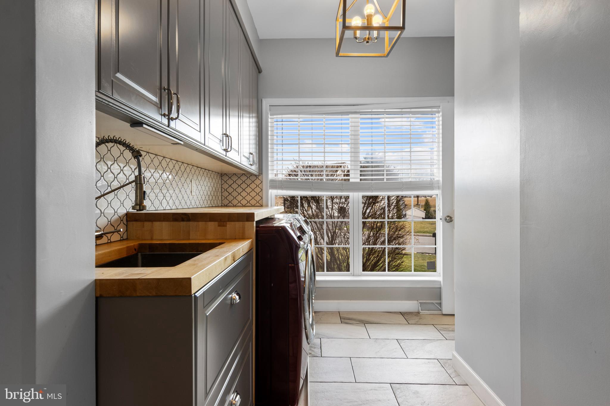 LONDON CROFT - Residential