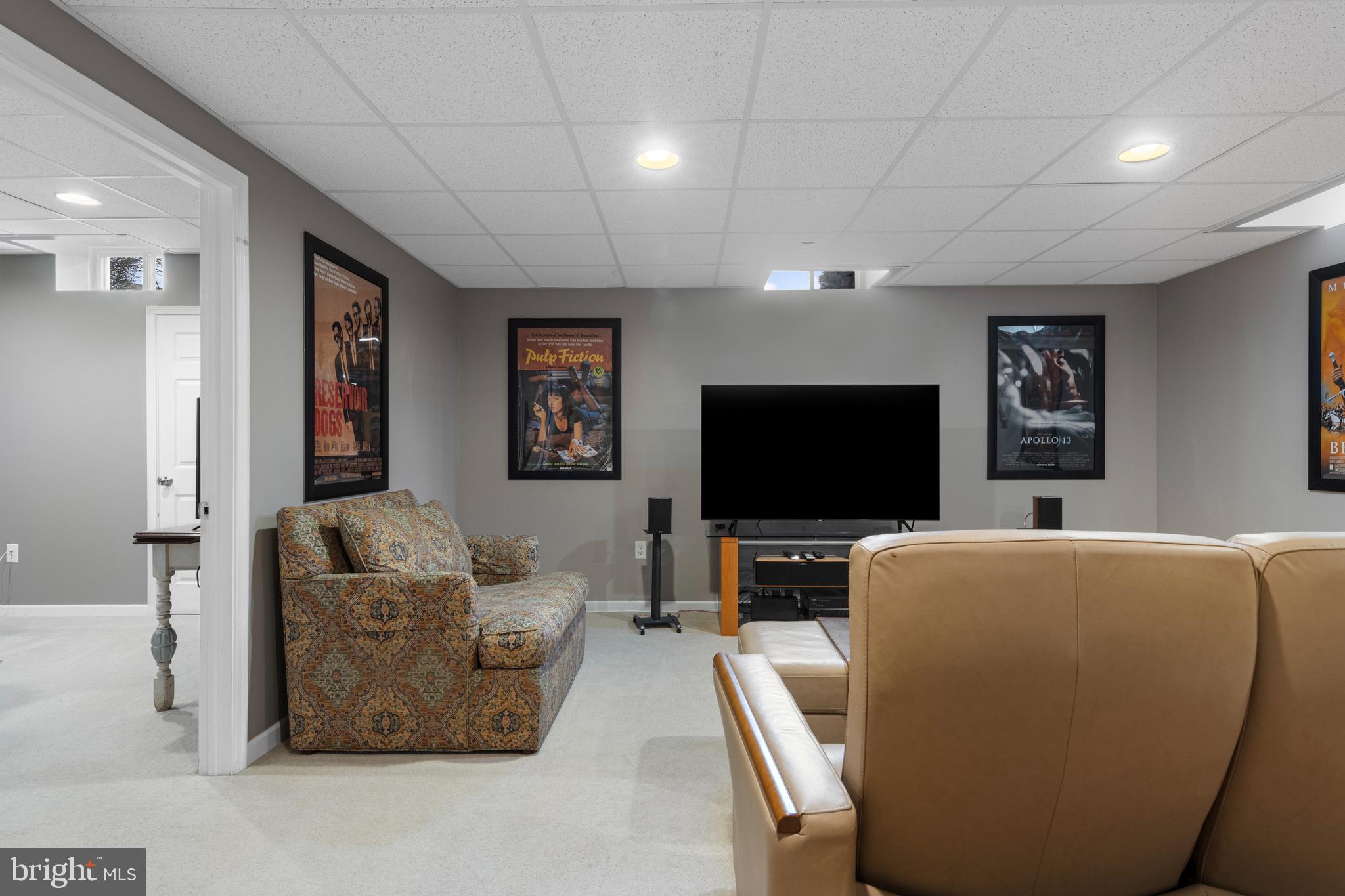 LONDON CROFT - Residential