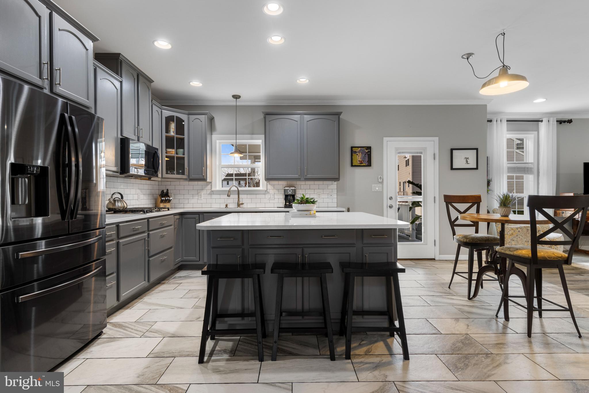 LONDON CROFT - Residential