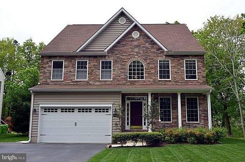 1868 ROBERTA DRIVE CHESTER MD 21619