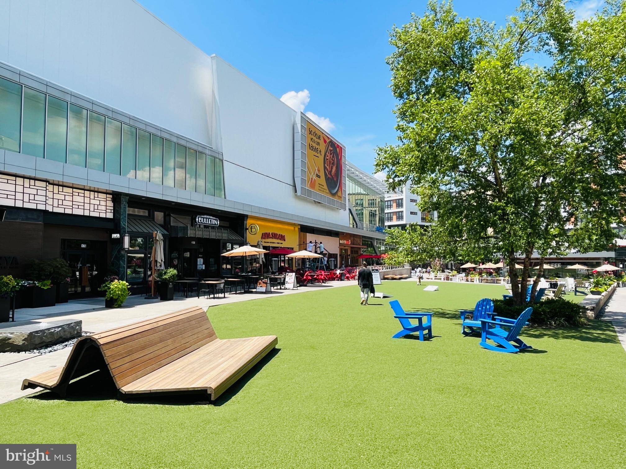 VANTAGE AT MERRIFIELD - Residential Lease