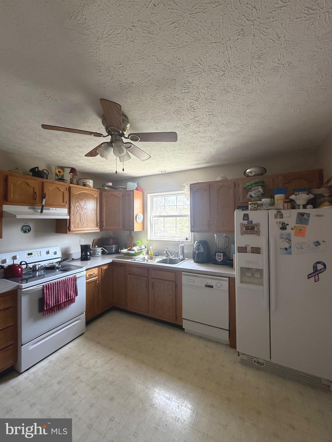 OPEQUON MEADOWS - Residential