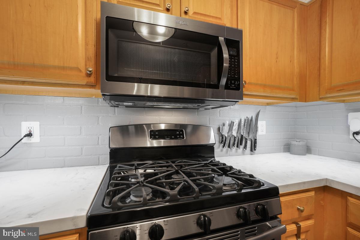 AMBER RIDGE AT MILESTONE - Residential