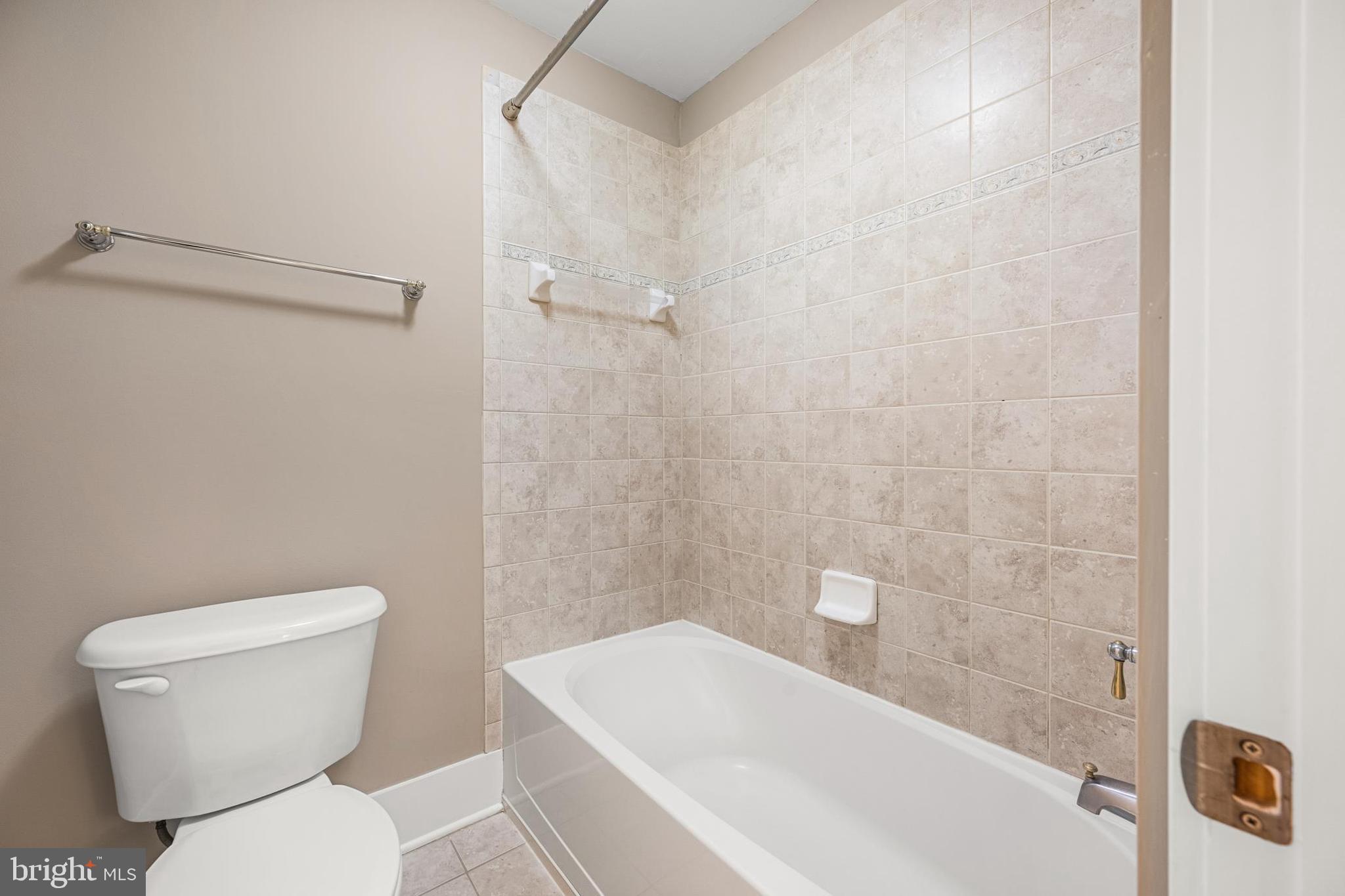 GLEN RIDDLE - Residential