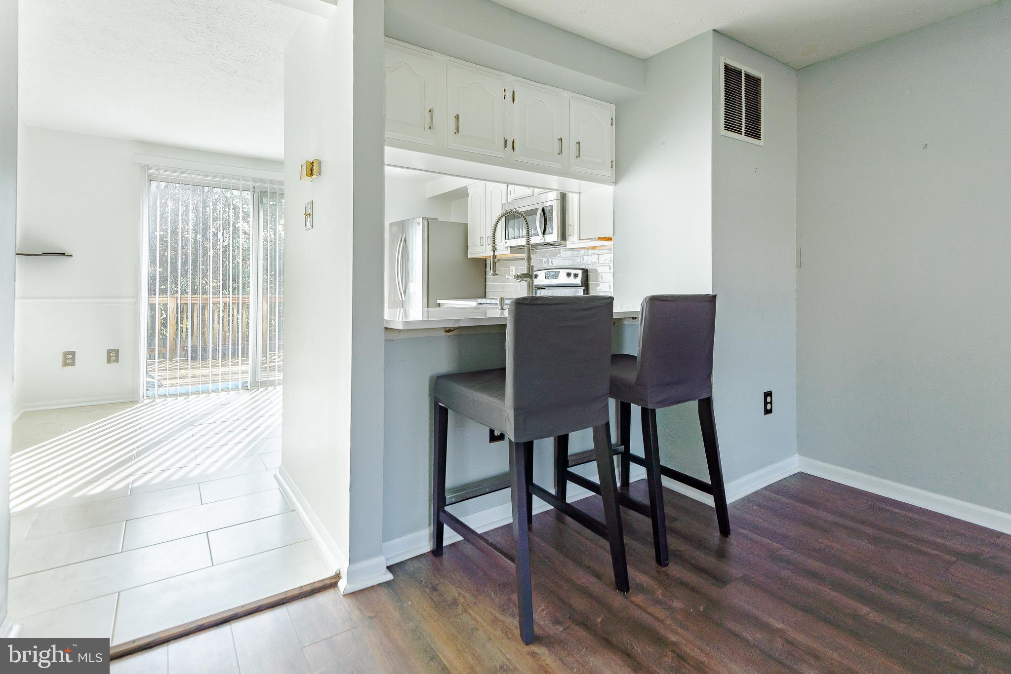 PARKVIEW TRAIL - Residential Lease