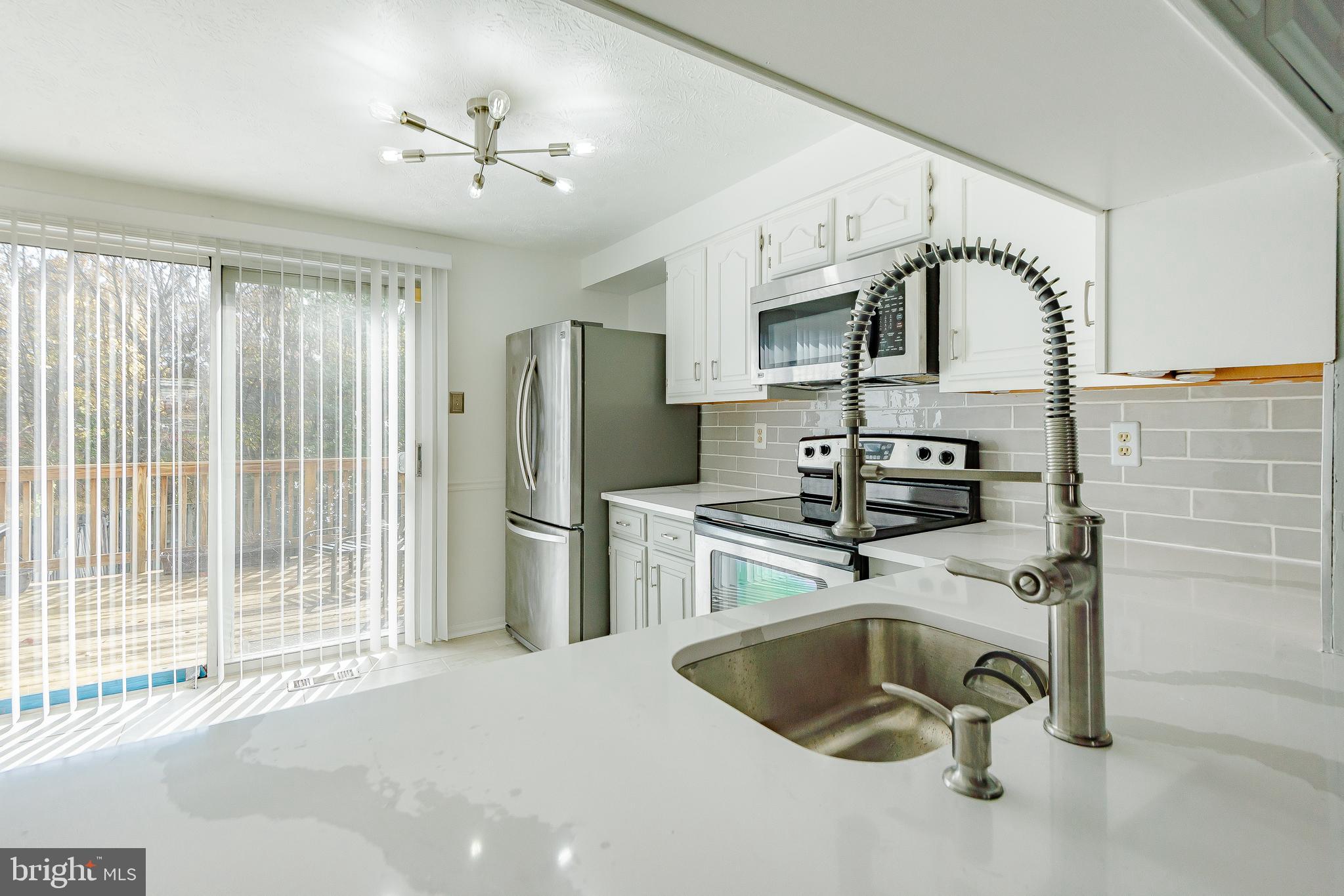 PARKVIEW TRAIL - Residential Lease