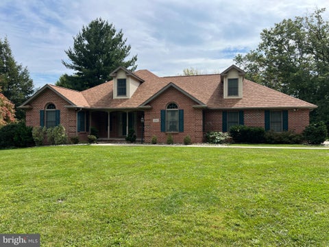 Homes For Sale - 6066 Fairway Drive<br/> FAYETTEVILLE, PA 17222