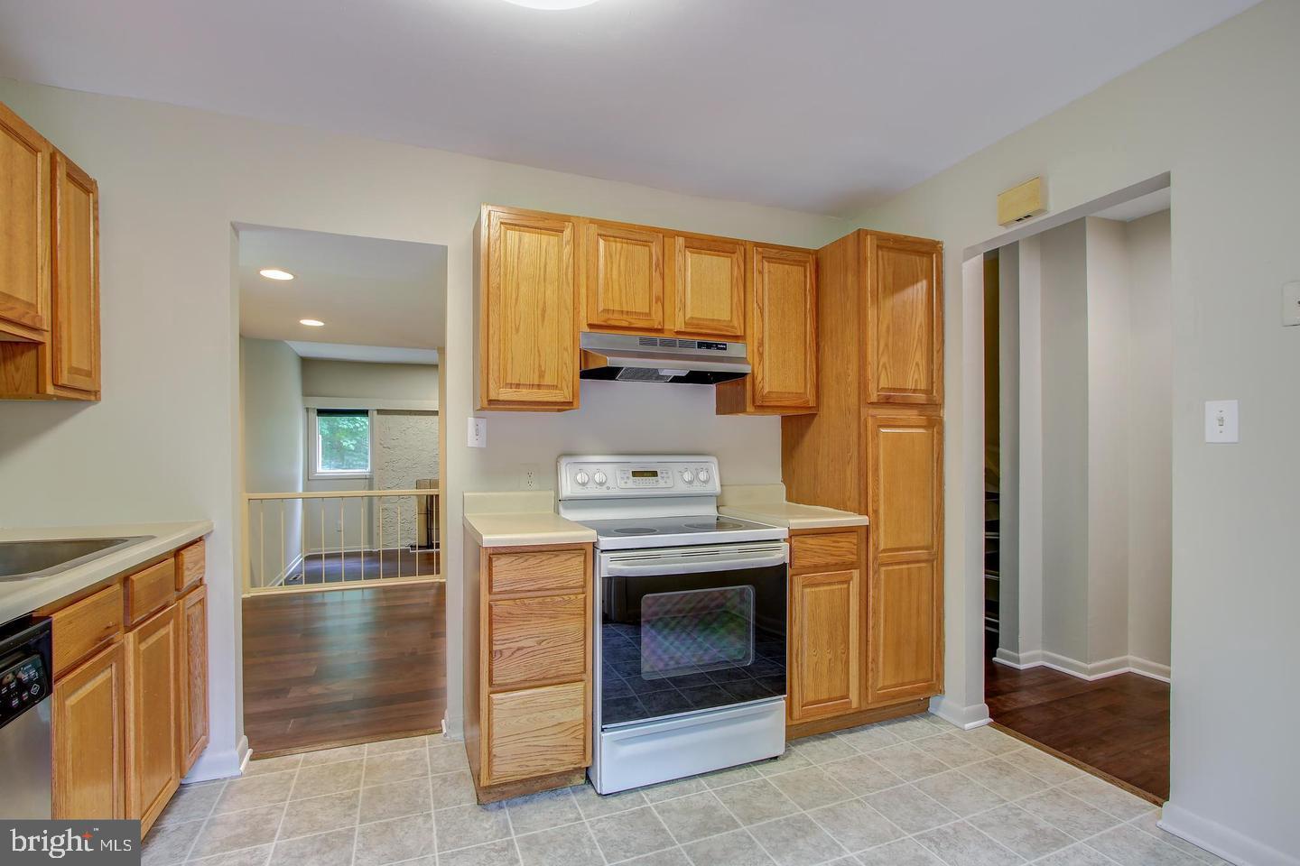 VILLAGE OF HARPERS CHOICE - Residential Lease