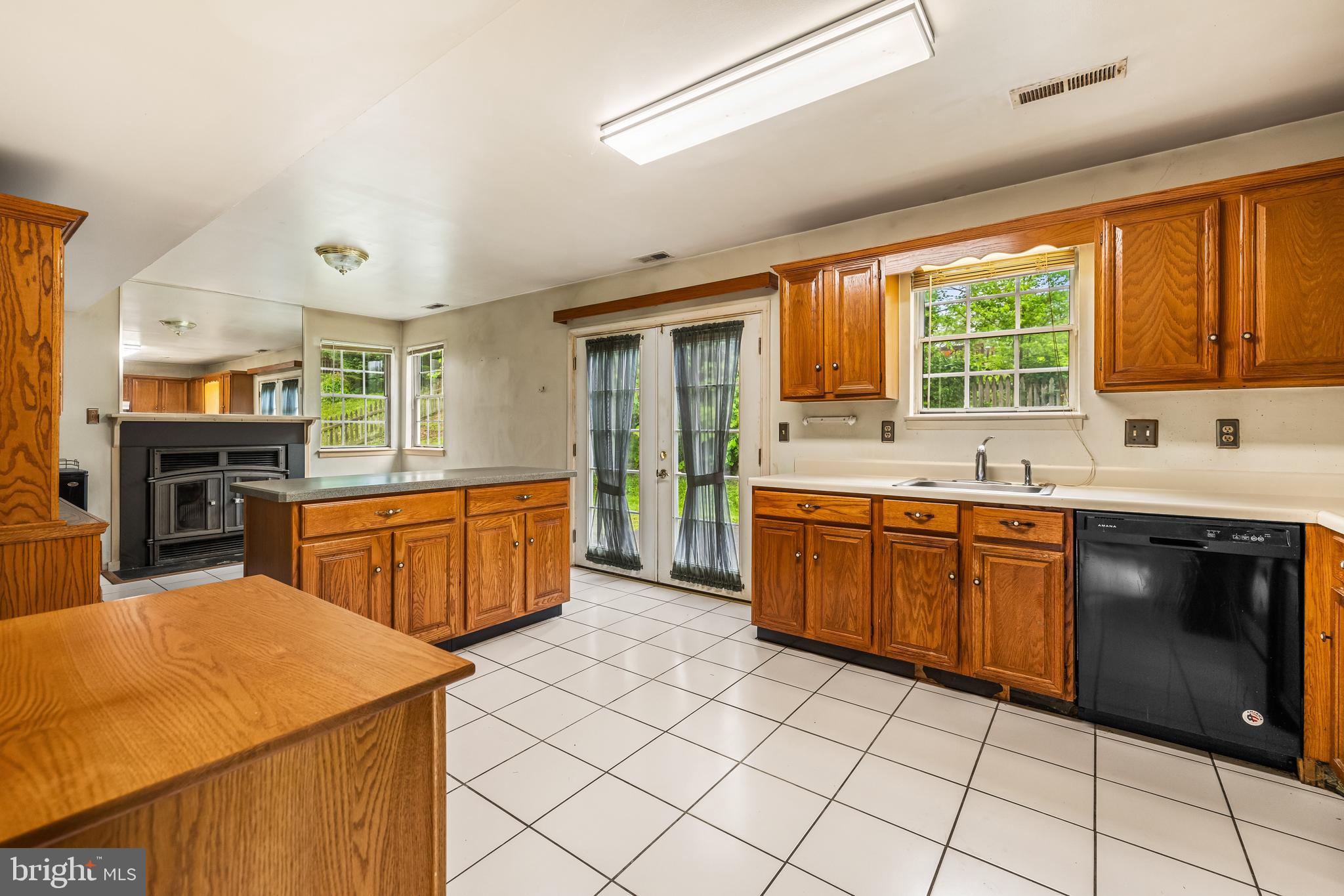 RIVERSIDE - Residential