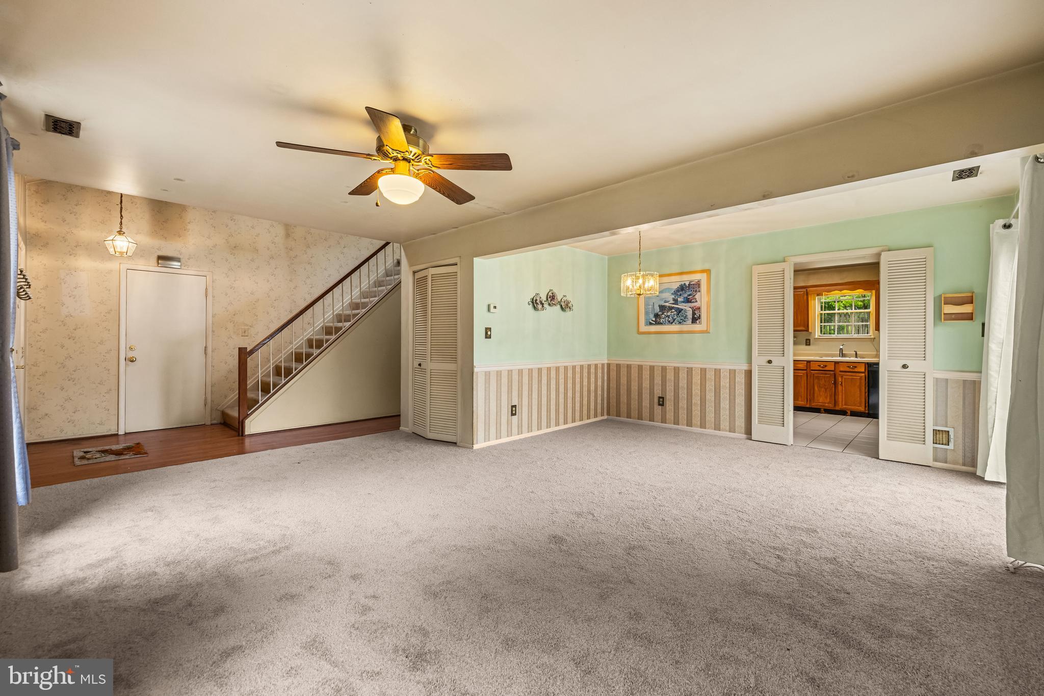 RIVERSIDE - Residential