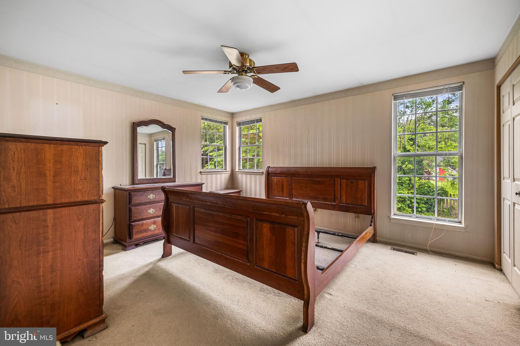 RIVERSIDE - Residential