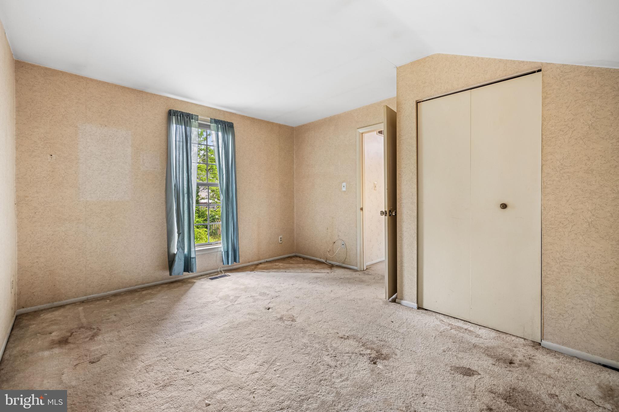 RIVERSIDE - Residential