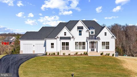 TUMBLE LEAF LANE WINCHESTER VA 22602