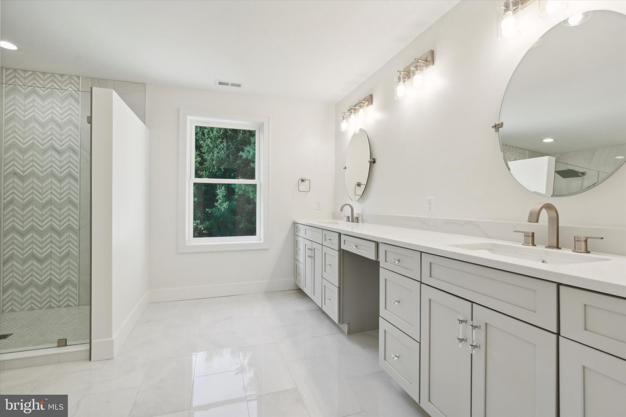 FAIRFIELD AT FARMV - Residential