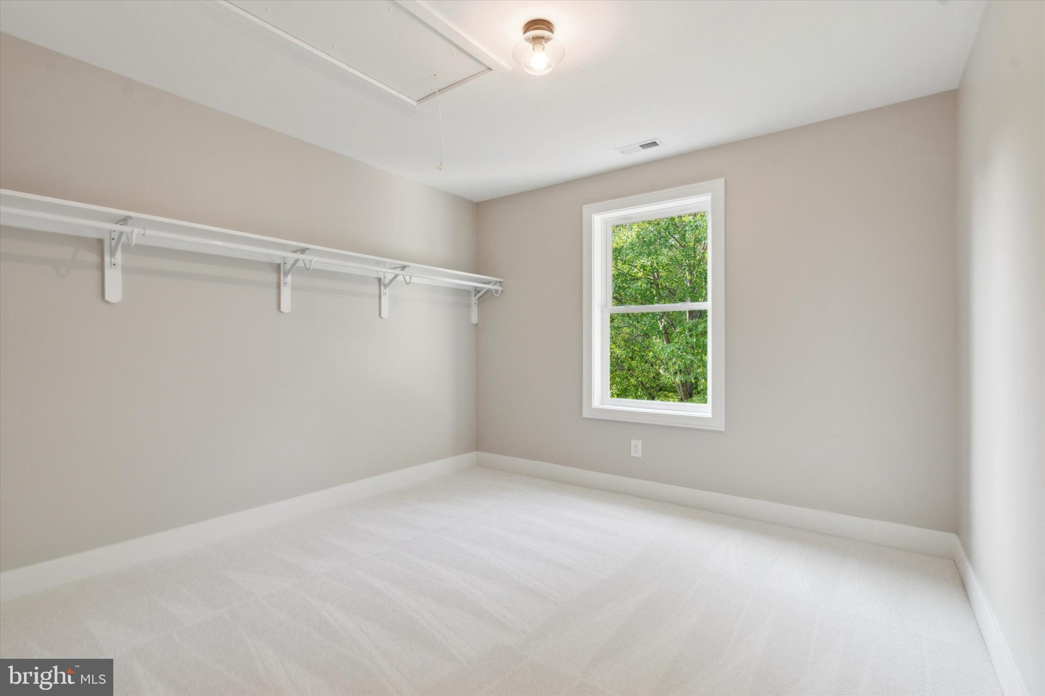 FAIRFIELD AT FARMV - Residential