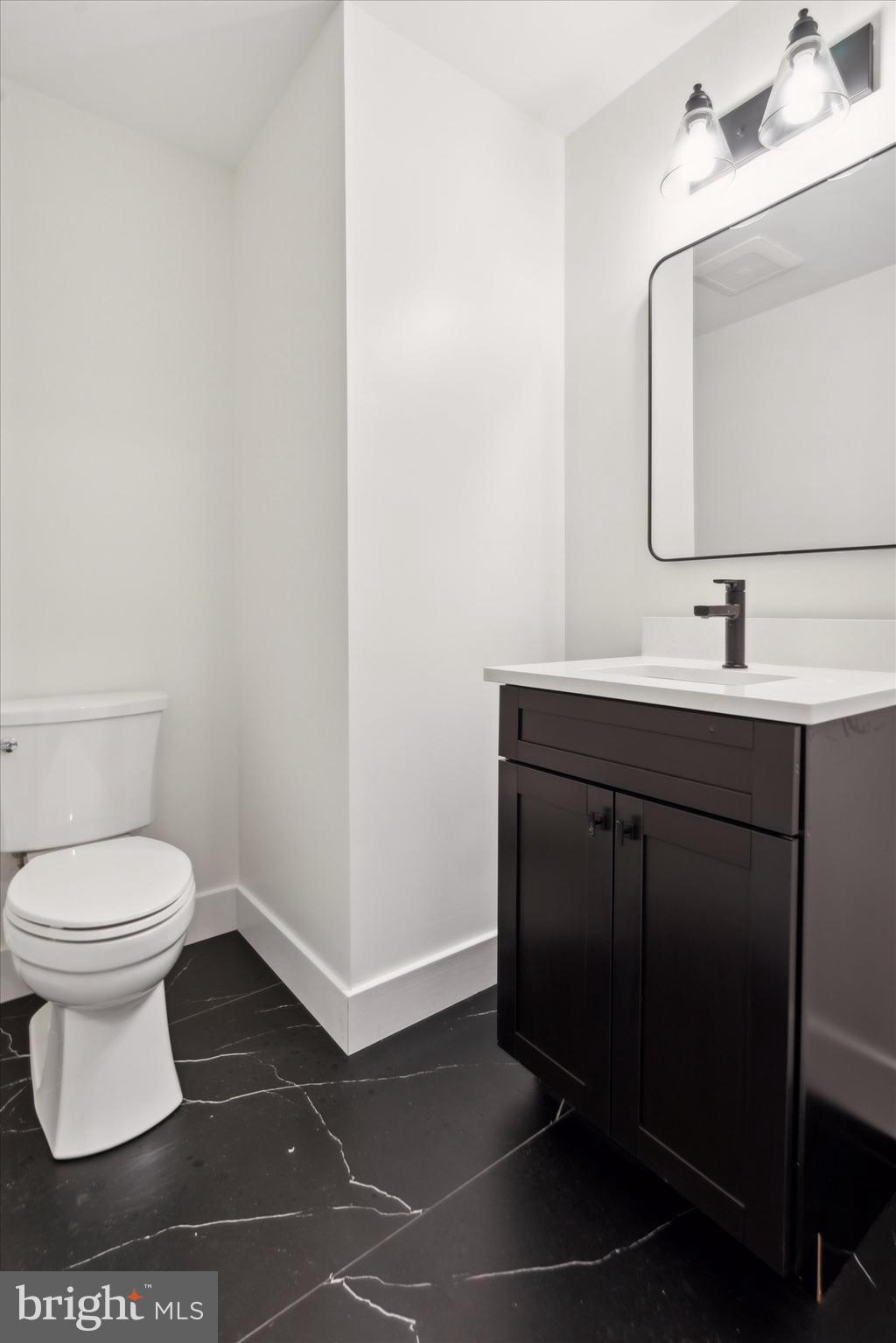 FAIRFIELD AT FARMV - Residential