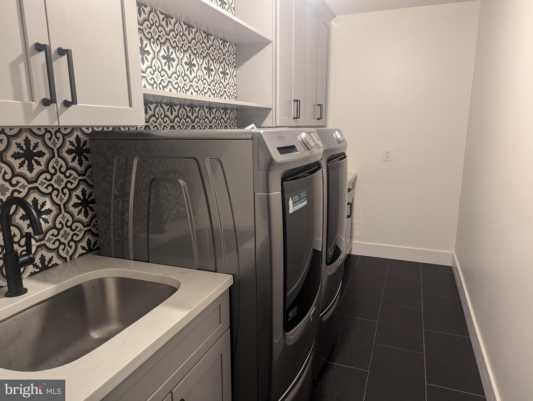 FAIRFIELD AT FARMV - Residential