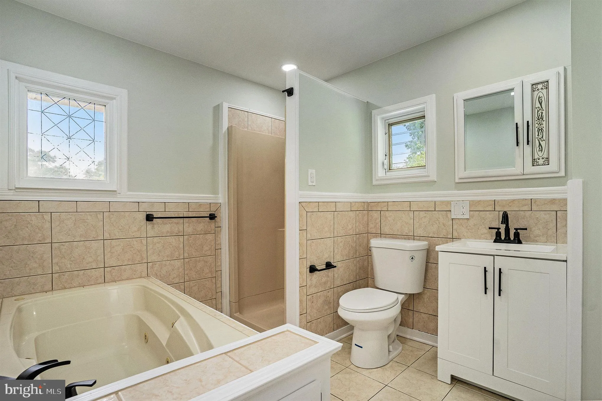 Pennsauken, New Jersey 08109, United States, 3 Bedrooms Bedrooms, ,1 BathroomBathrooms,Residential,Contingent,165195