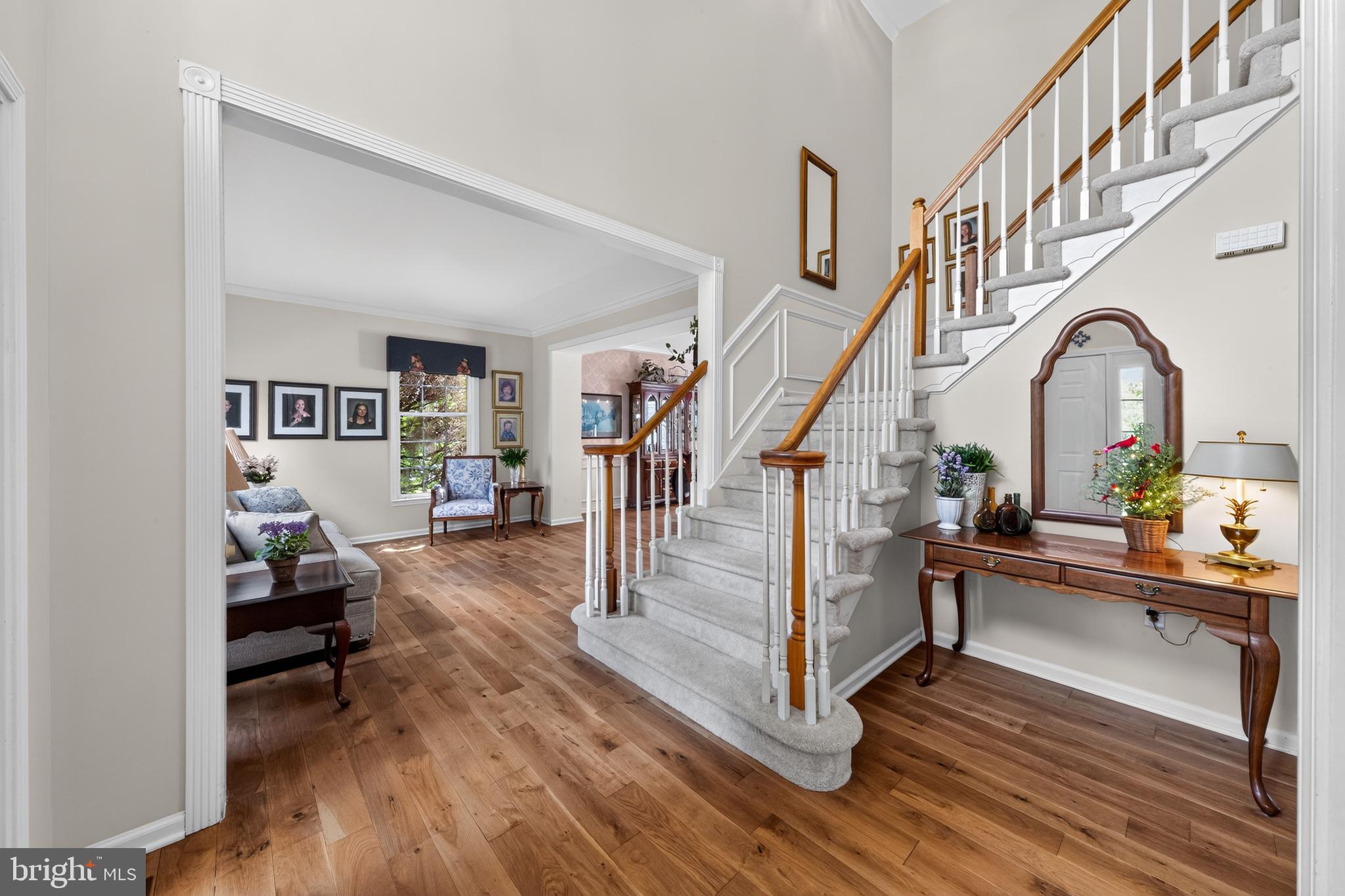 3 HOLLAND COURT