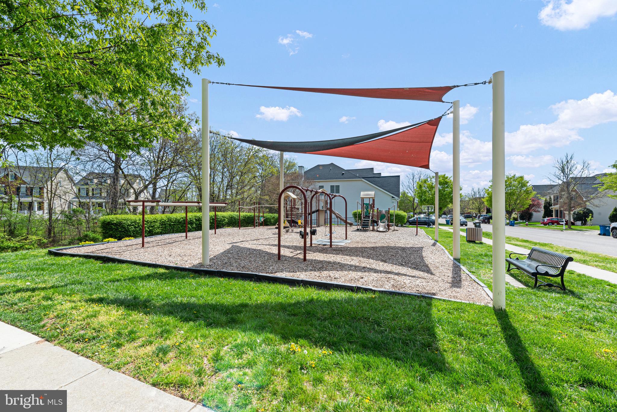 SOUTH RIDING - Residential