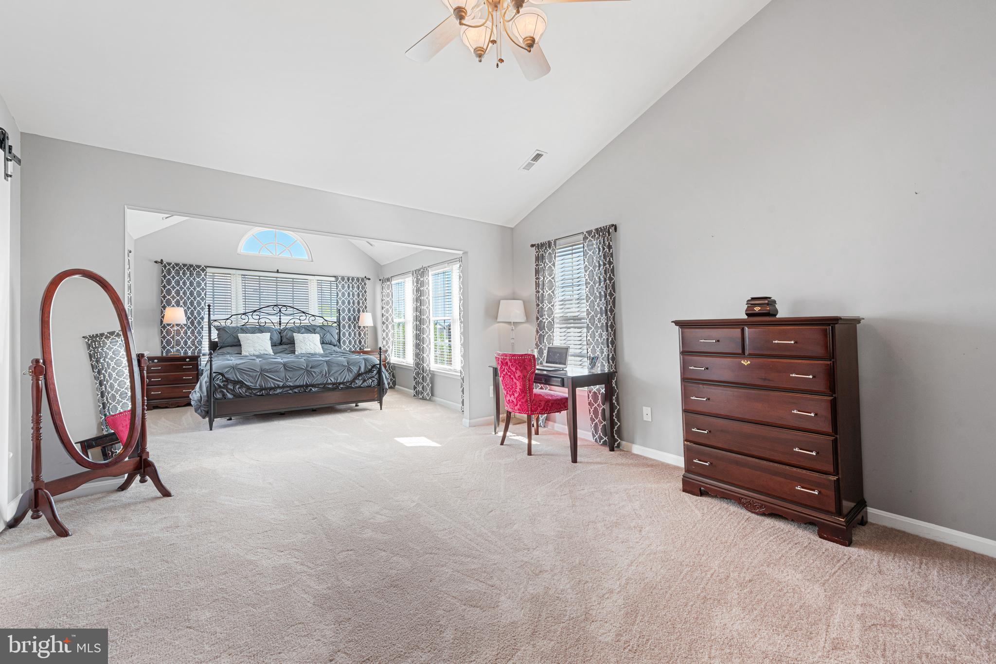 SOUTH RIDING - Residential