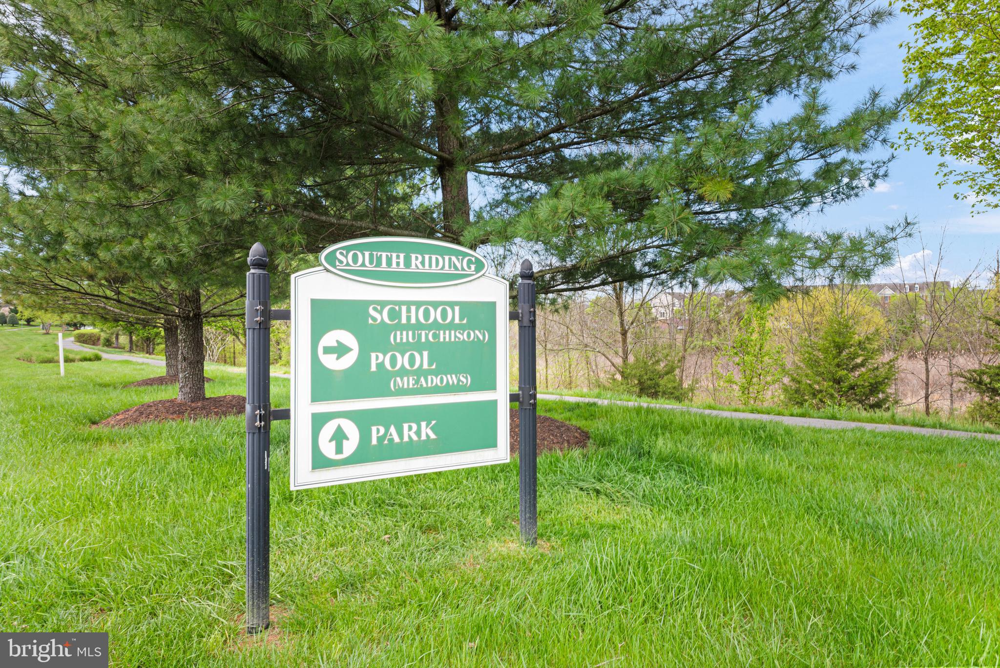 SOUTH RIDING - Residential