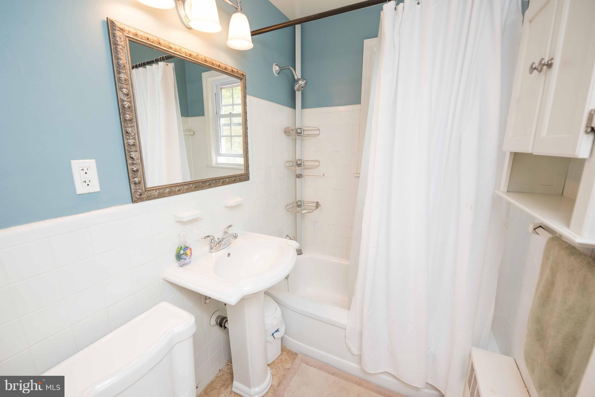 ARLINGTON - Residential Lease