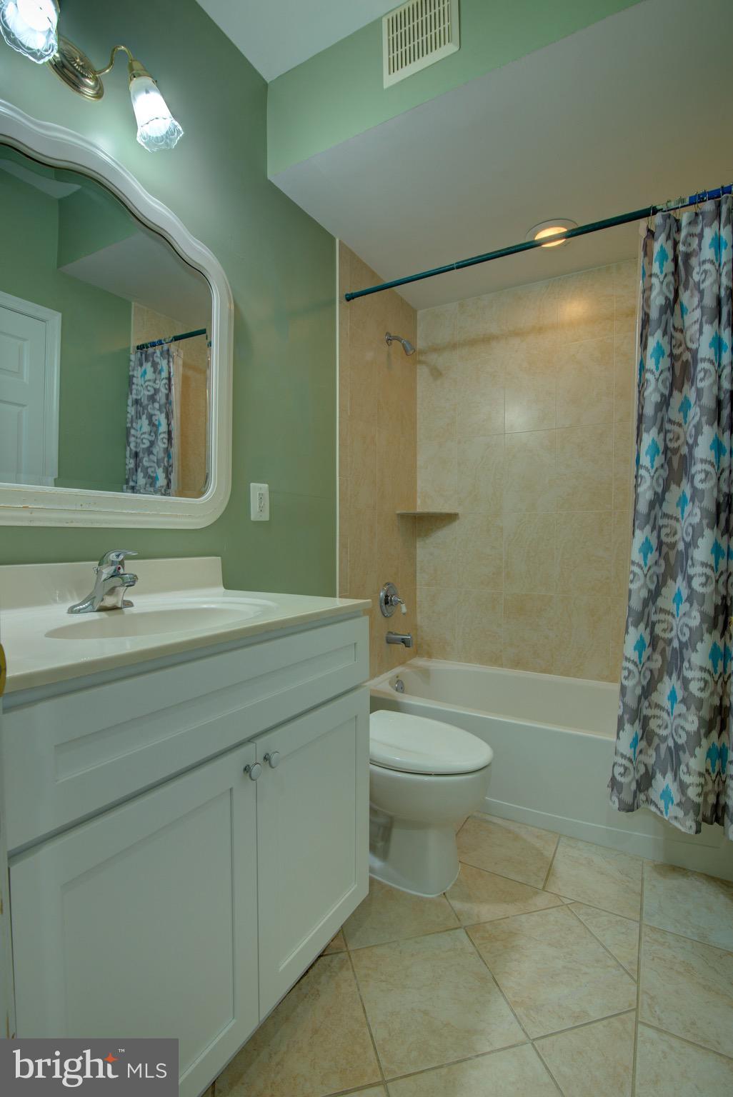 ELM FARM ESTATES - Residential