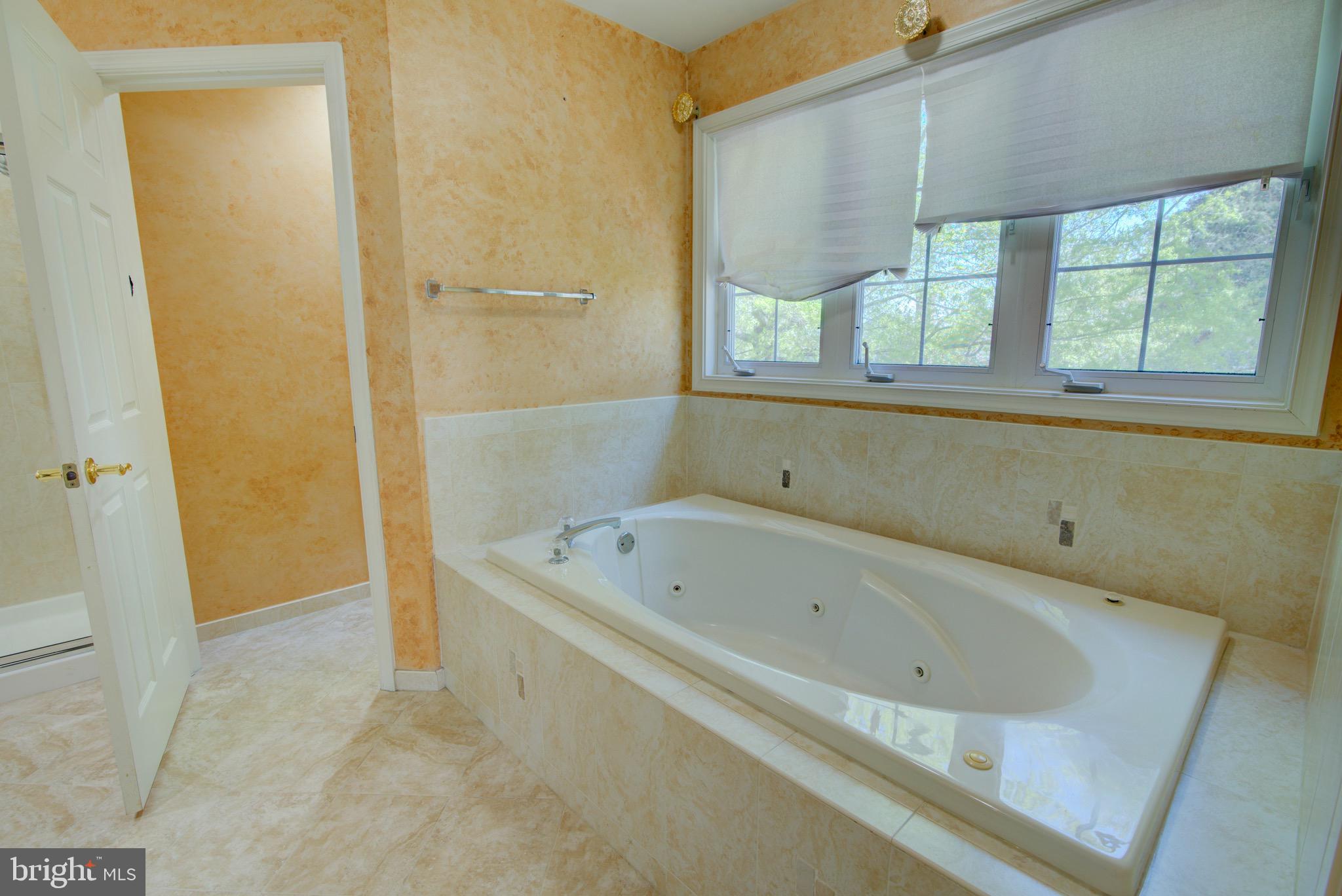 ELM FARM ESTATES - Residential