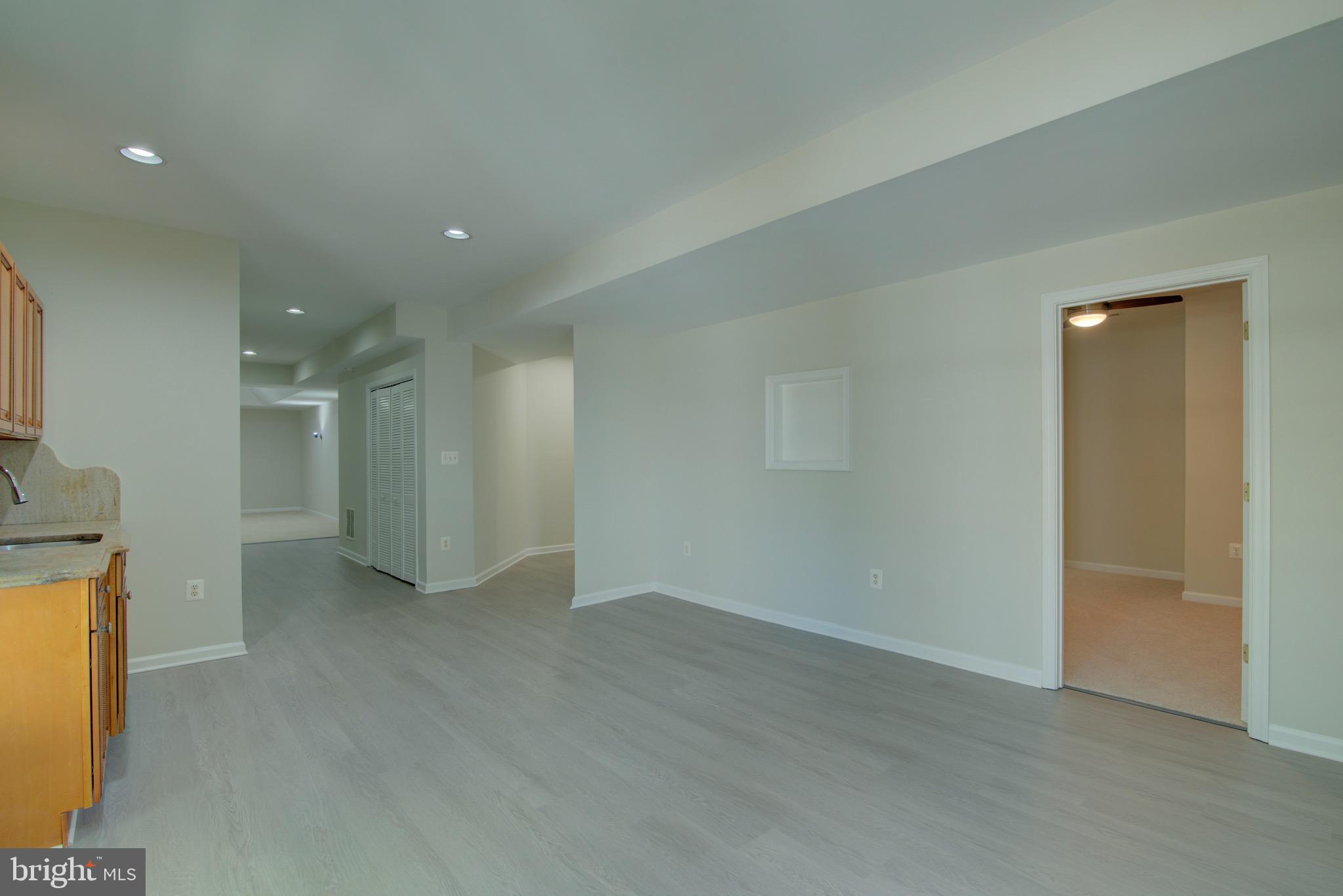 ELM FARM ESTATES - Residential