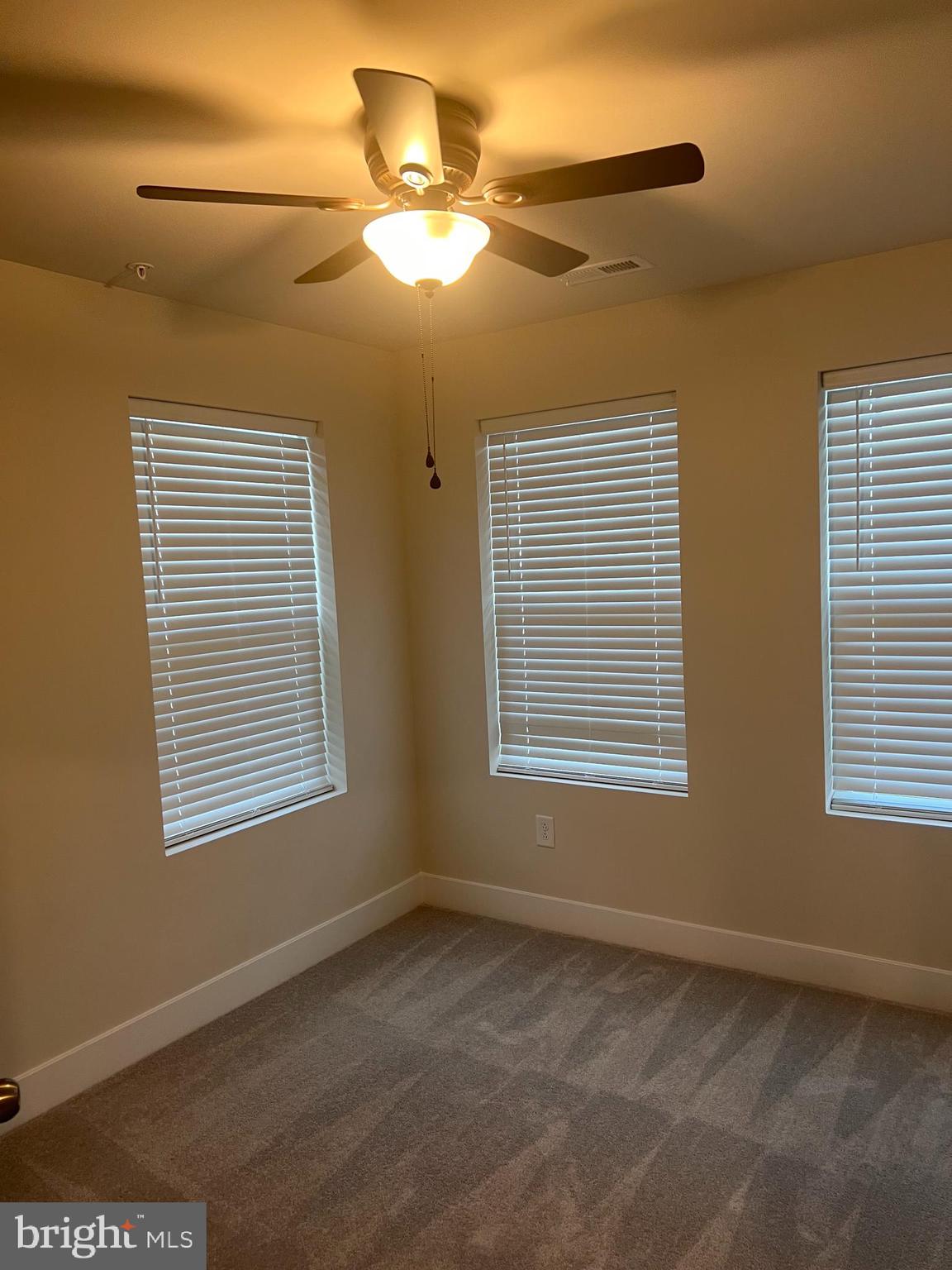 WATER'S LANDING - Residential Lease