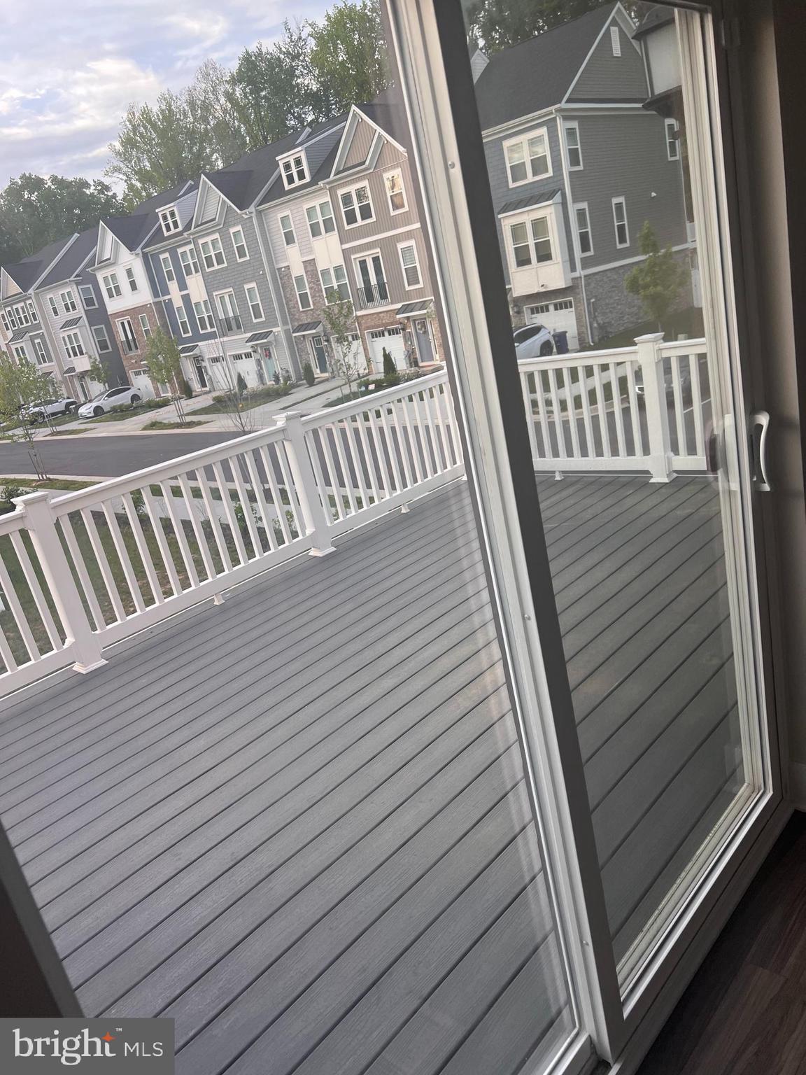 WATER'S LANDING - Residential Lease