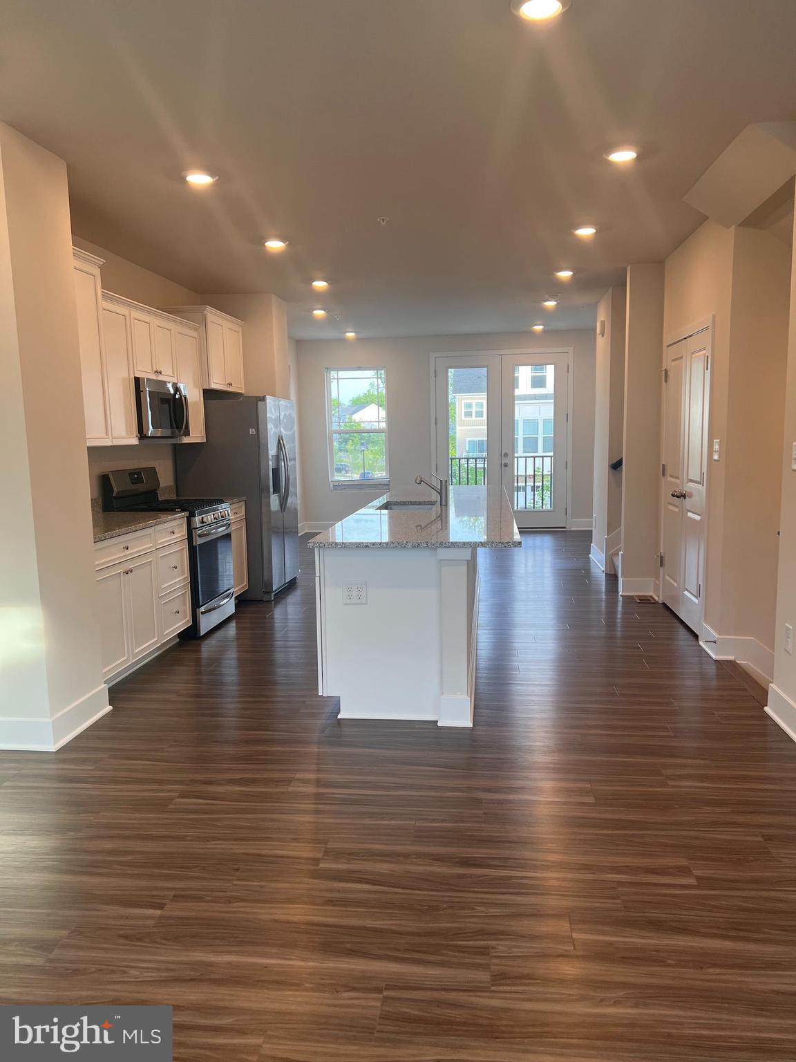 WATER'S LANDING - Residential Lease