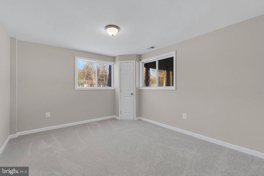 SURRATTS MANOR - Residential