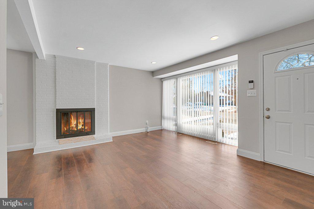 SURRATTS MANOR - Residential