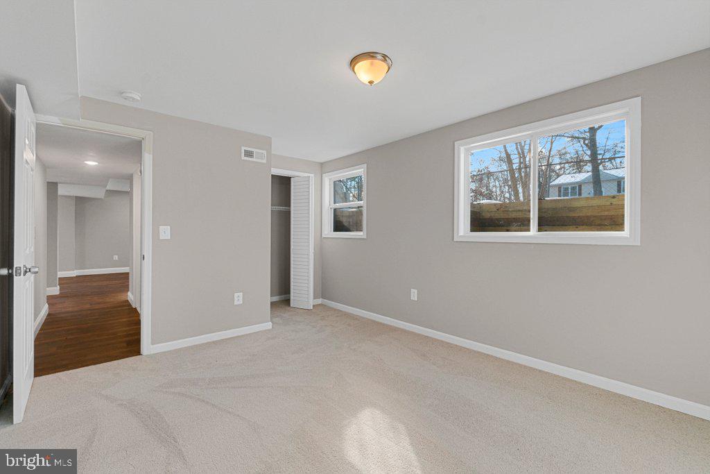 SURRATTS MANOR - Residential