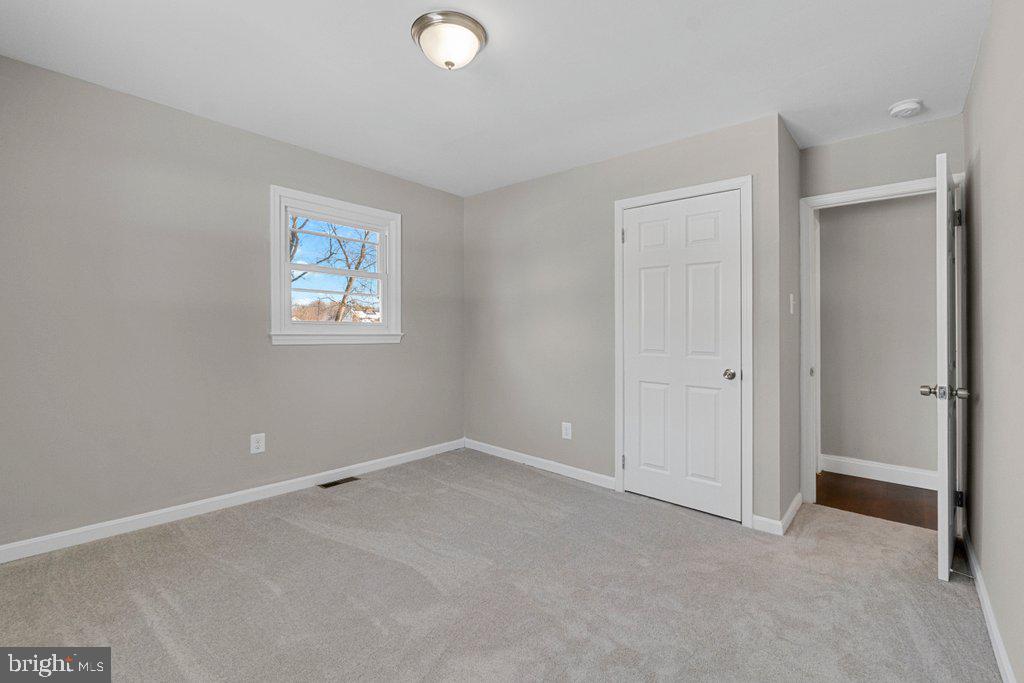 SURRATTS MANOR - Residential